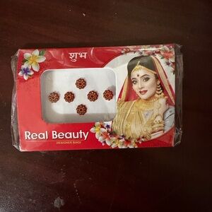 Real Beauty Red and Gold Floral Designer Bindi Set